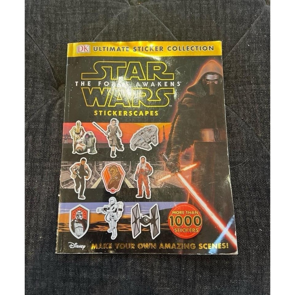 Ultimate Sticker Collection: Star Wars: The Force Awakens Stickerscapes